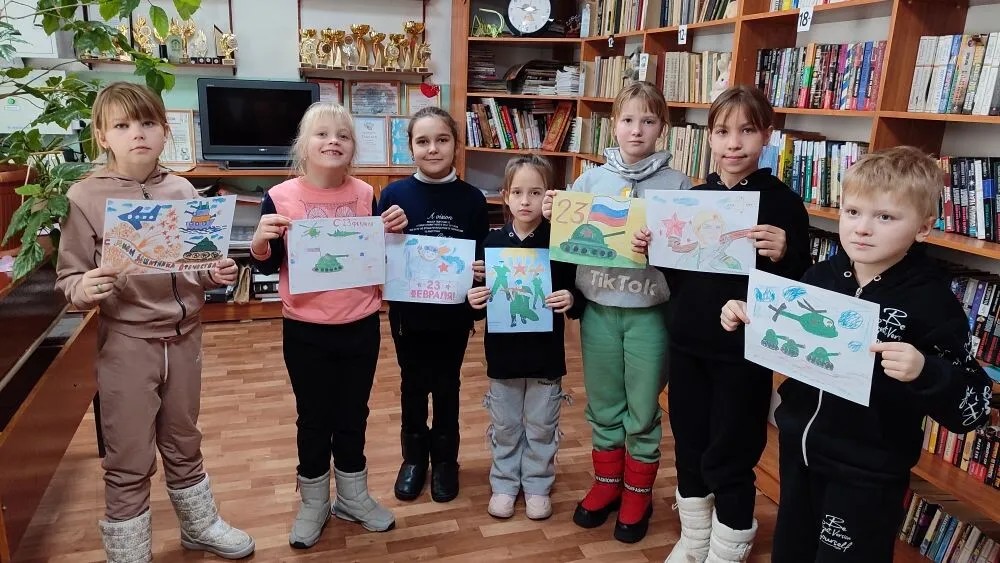 «Защитникам Отечества Слава»